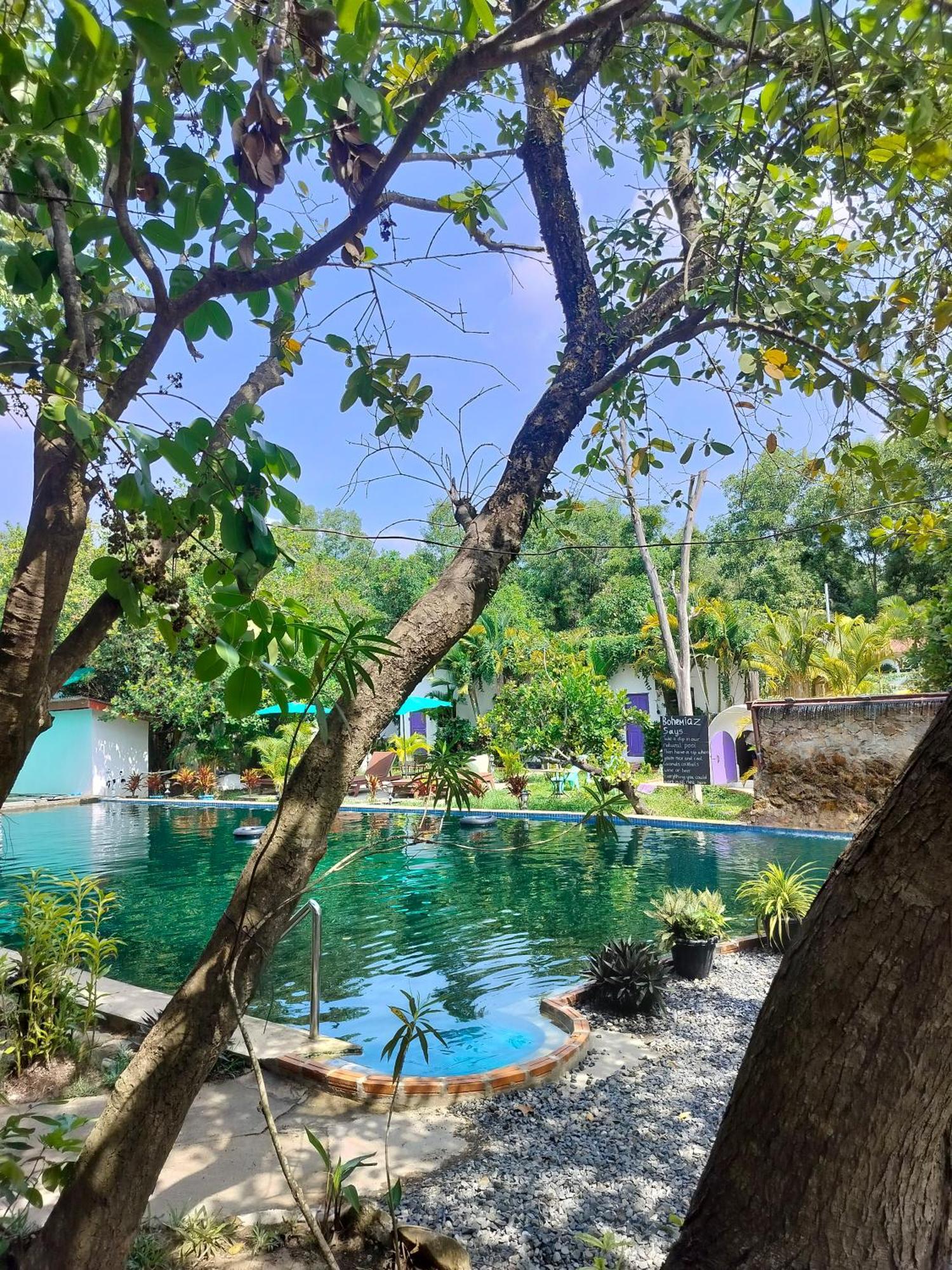 Bohemiaz Resort And Spa Кампот Экстерьер фото
